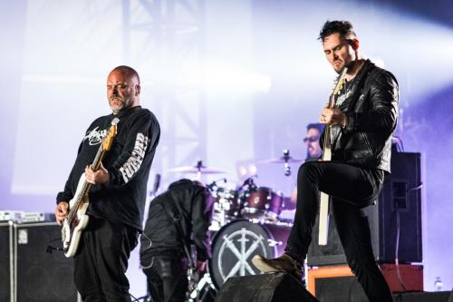 Regarde Les Hommes Tomber vs Hangman's Chair - Hellfest