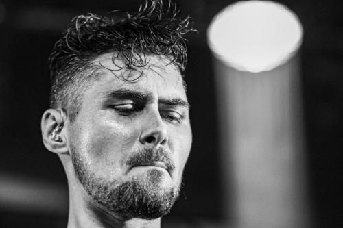 Regarde Les Hommes Tomber vs Hangman's Chair - Hellfest