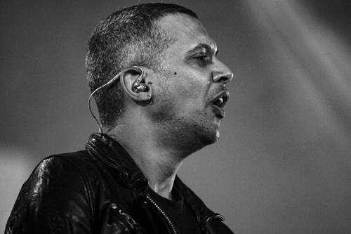 Regarde Les Hommes Tomber vs Hangman's Chair - Hellfest