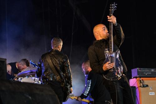 Regarde Les Hommes Tomber vs Hangman's Chair - Hellfest