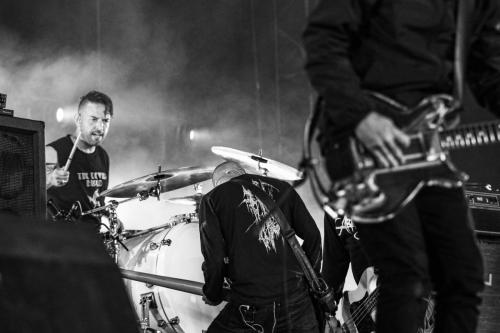 Regarde Les Hommes Tomber vs Hangman's Chair - Hellfest