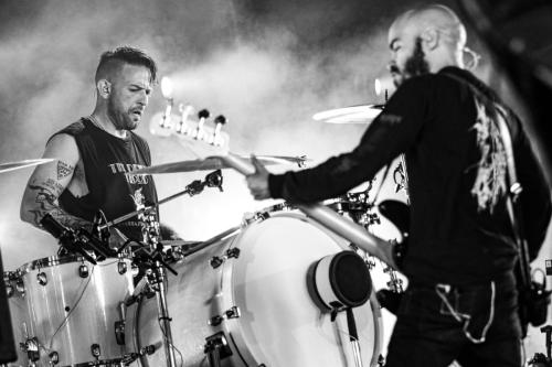 Regarde Les Hommes Tomber vs Hangman's Chair - Hellfest