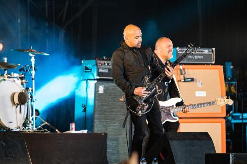 Regarde Les Hommes Tomber vs Hangman's Chair - Hellfest